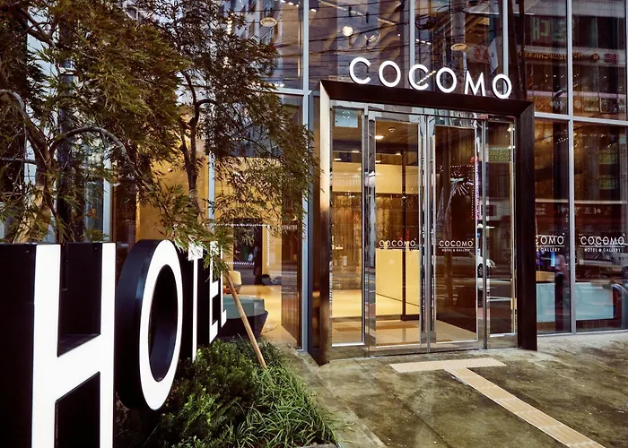 Cocomo Hotel
